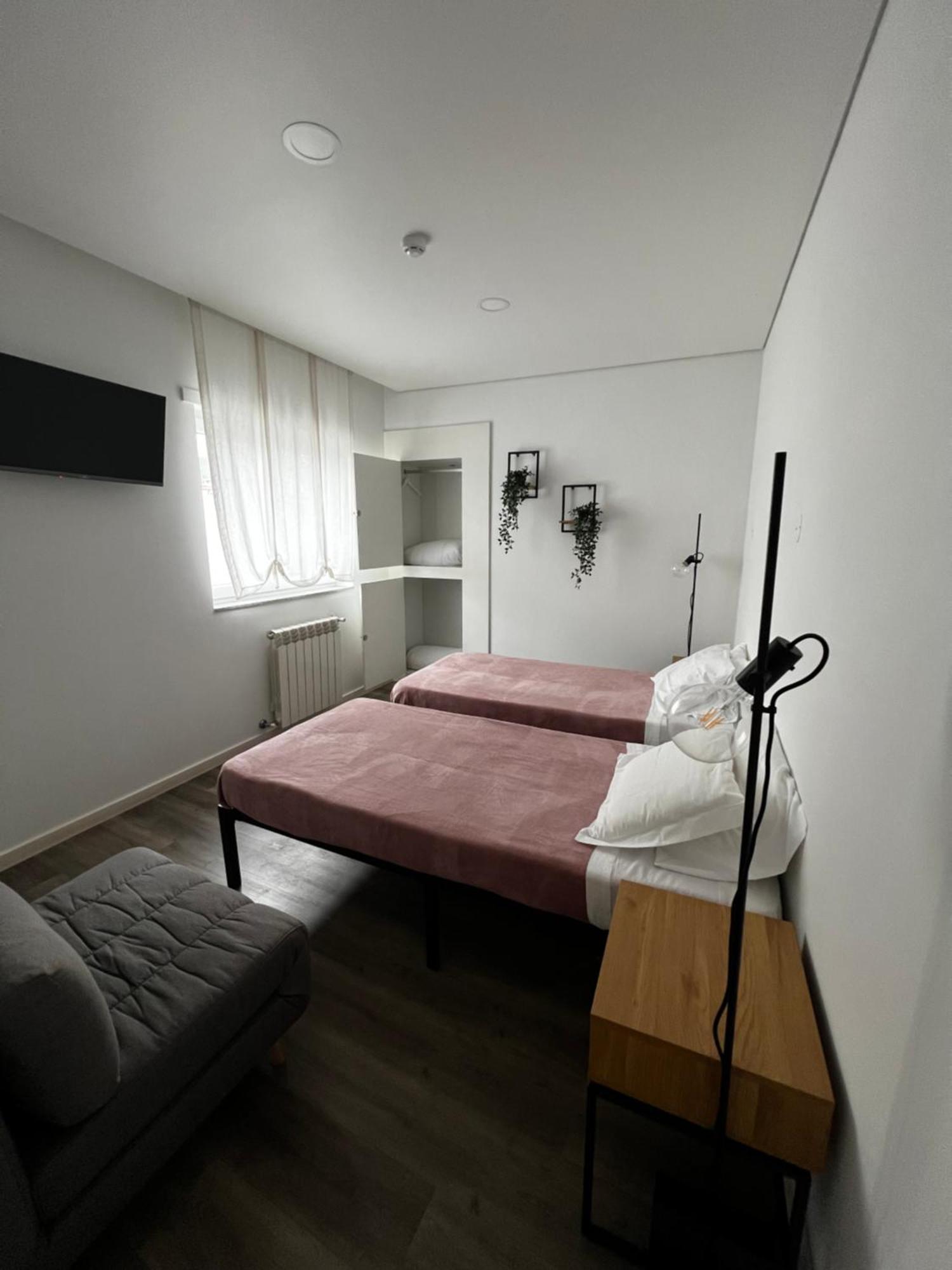 The Spot Ofir Hostel Esposende Bagian luar foto